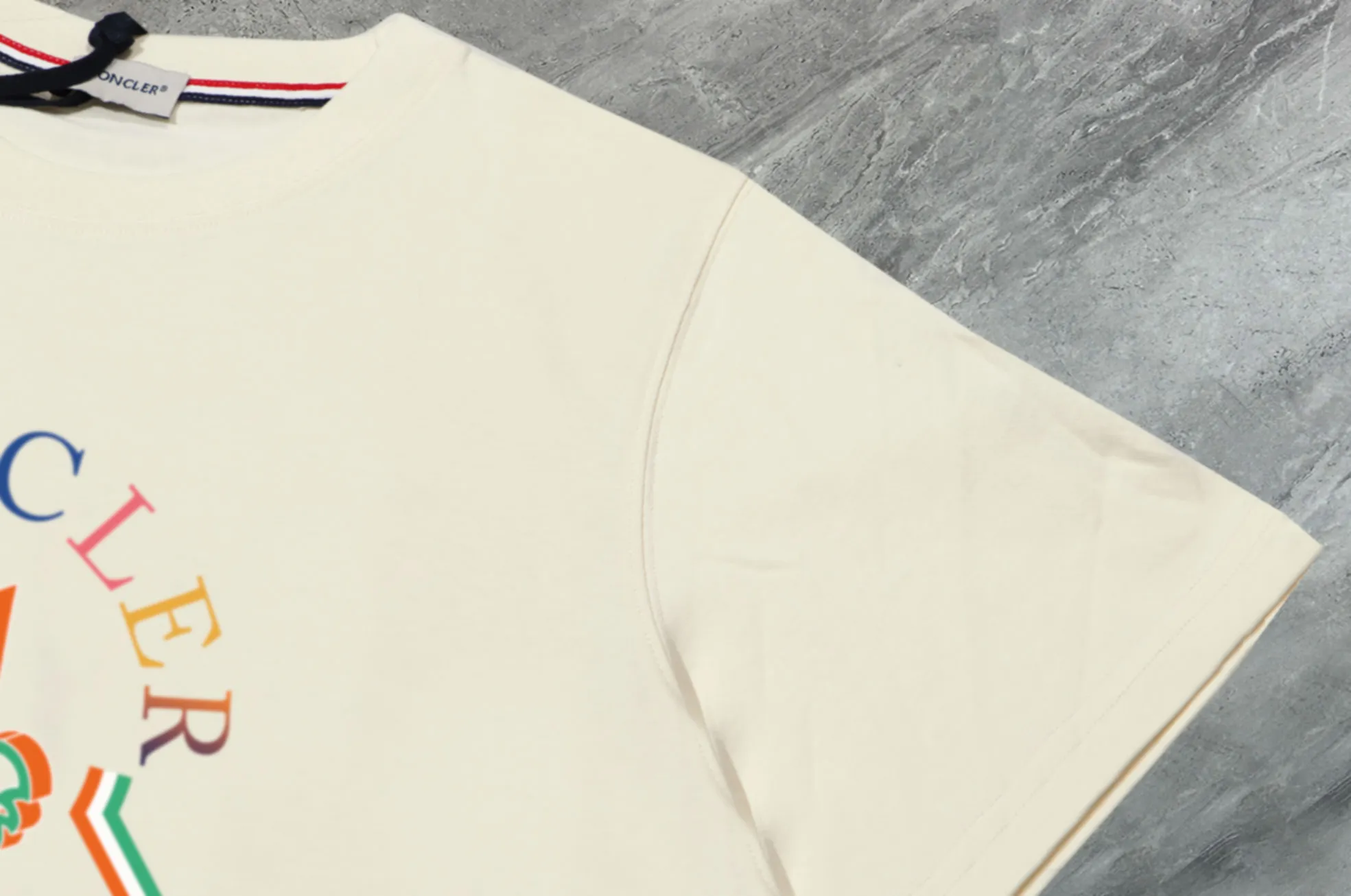 《Moncler~ 》2025New Arrival Quality T , Versatile Quality ！ ‼ 32 250G ‼ ， ， ， ， T 🤪 Sizes：S-M-L-XL-2XL ：Black，White， Same Style